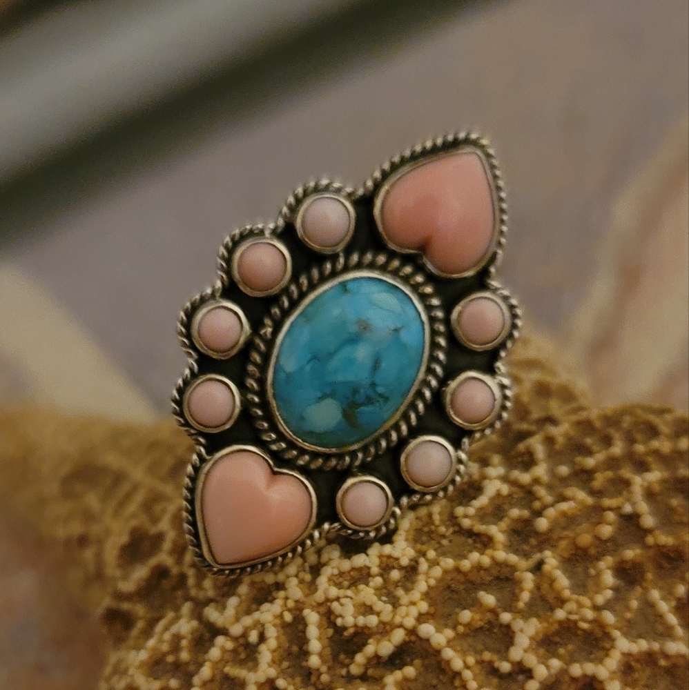 *SOLD* Native pink conch heart & Kingman cluster ring.